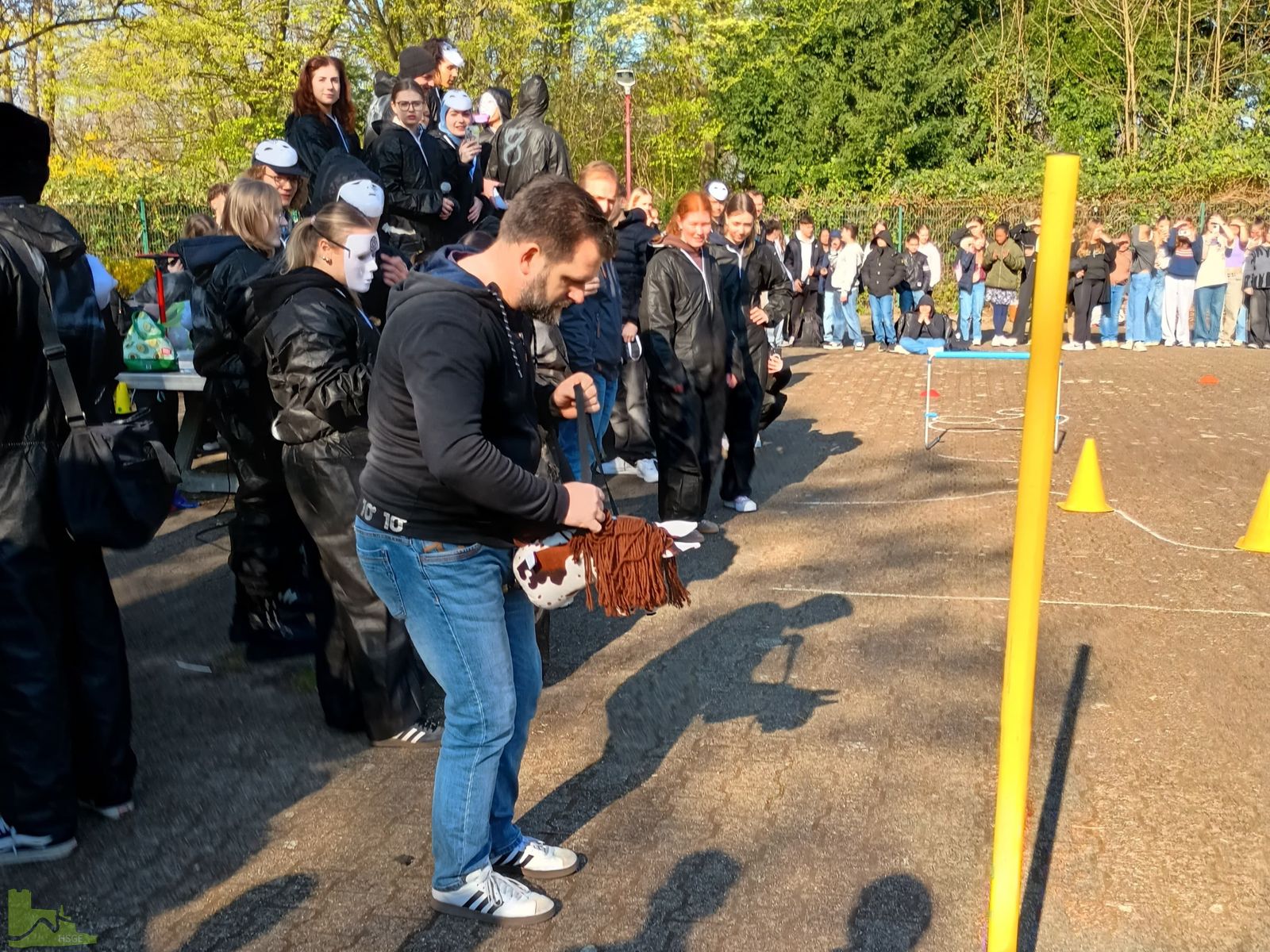 Letzter Schultag der Abiturientia: Sonne, Spiele und jede Menge Spaß an der Hardenstein-Gesamtschule